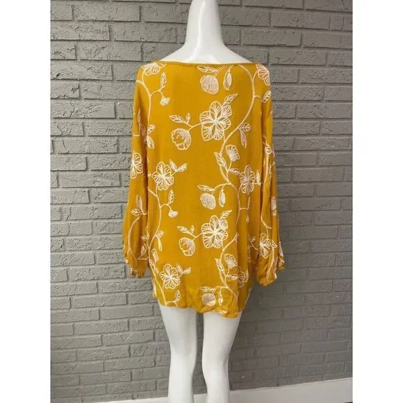 Sapphire Textured Embroidered Floral Long Sleeve Gauze Blouse Size 2X - Picture 2 of 9